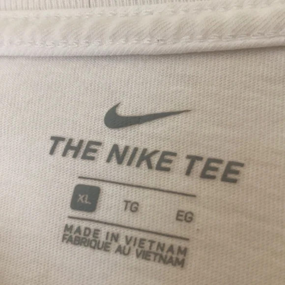 Nike boys shirt - Picture 4 of 4